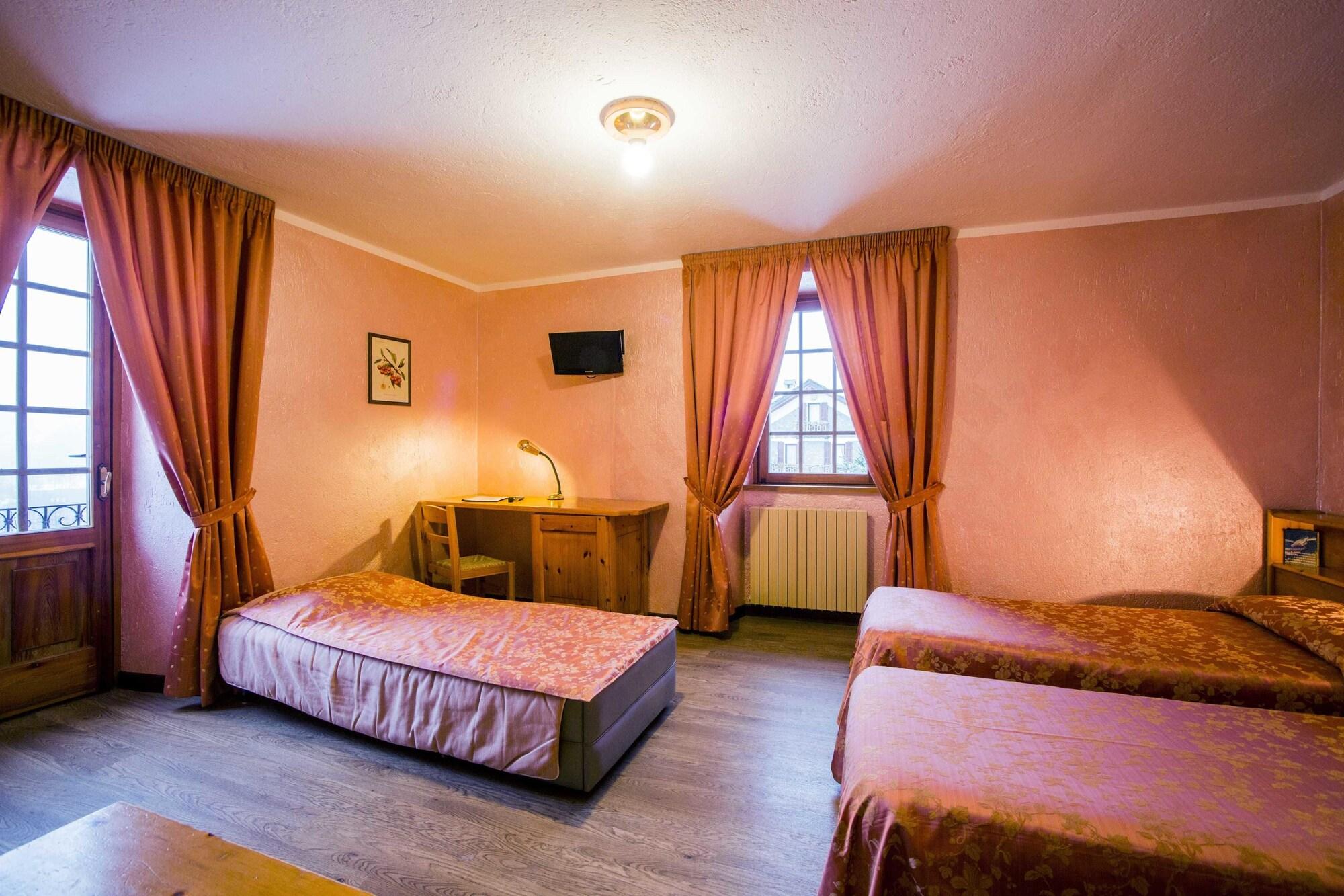 Hotel Des Glaciers Courmayeur Exterior photo