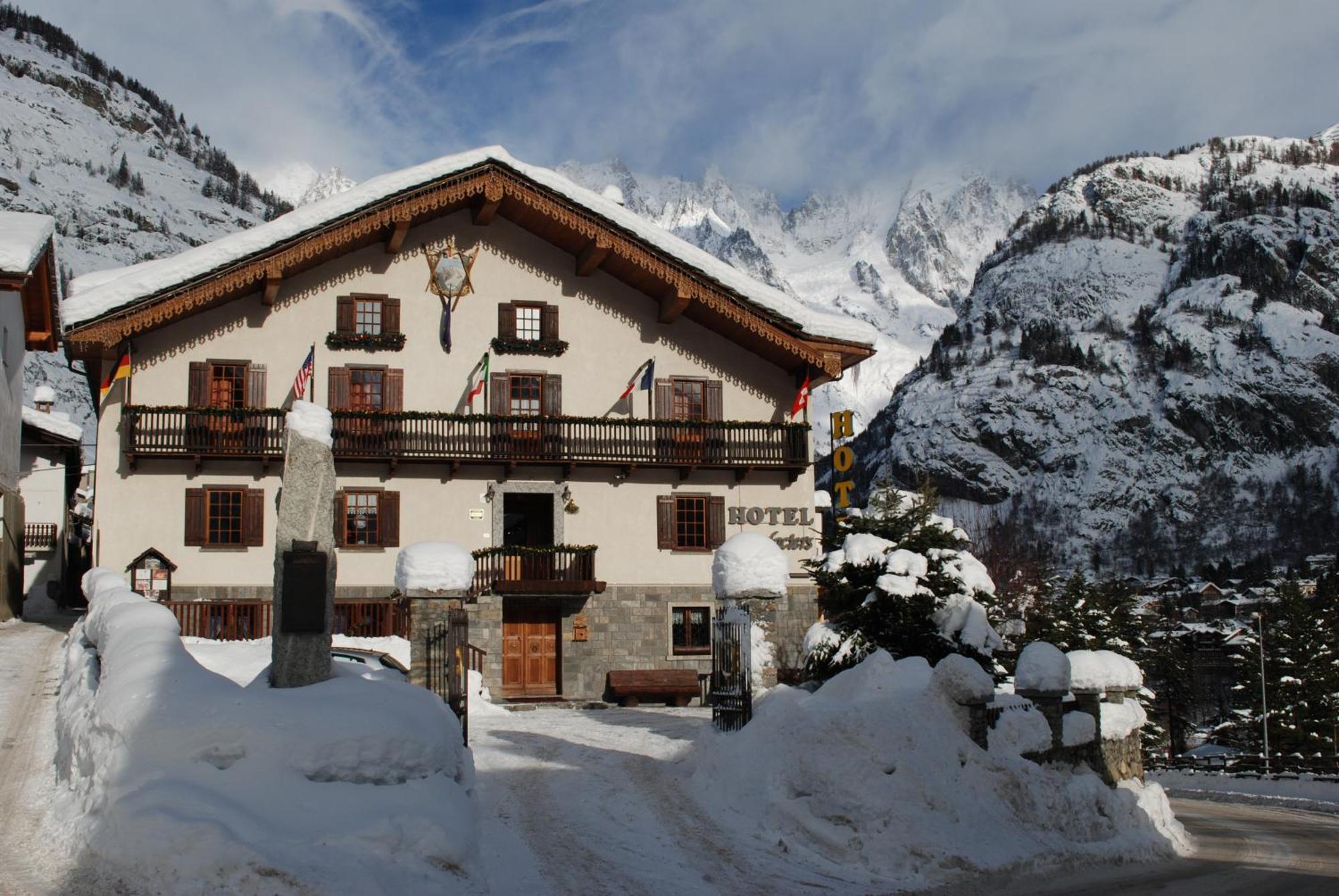Hotel Des Glaciers Courmayeur Exterior photo