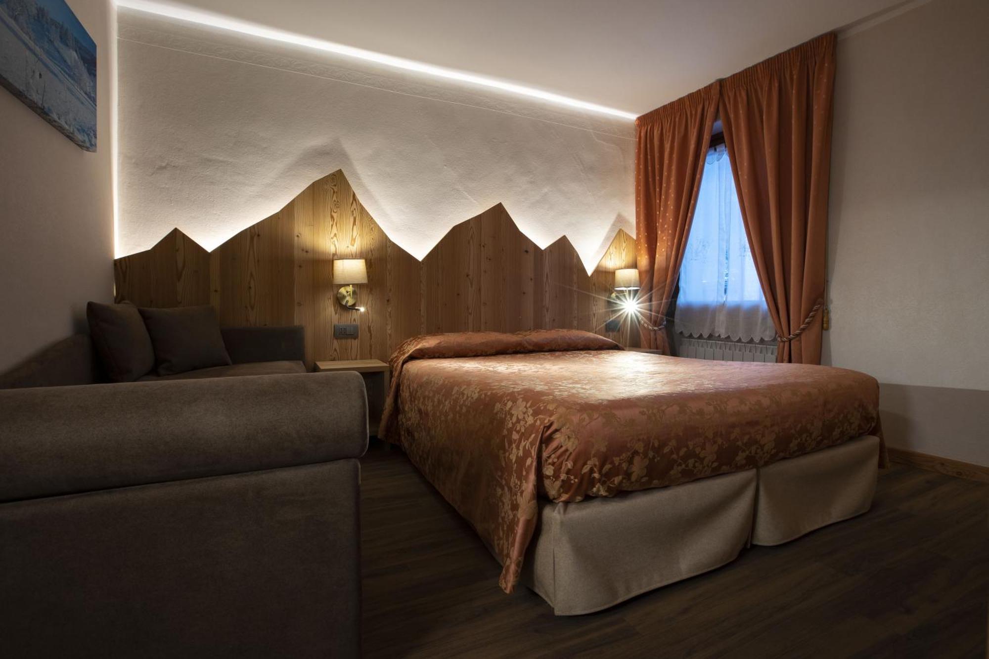 Hotel Des Glaciers Courmayeur Exterior photo