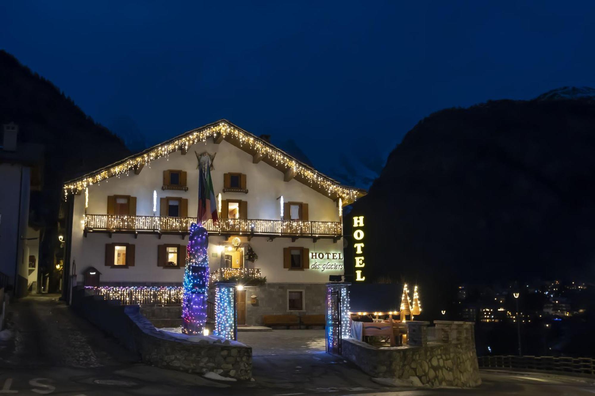 Hotel Des Glaciers Courmayeur Exterior photo