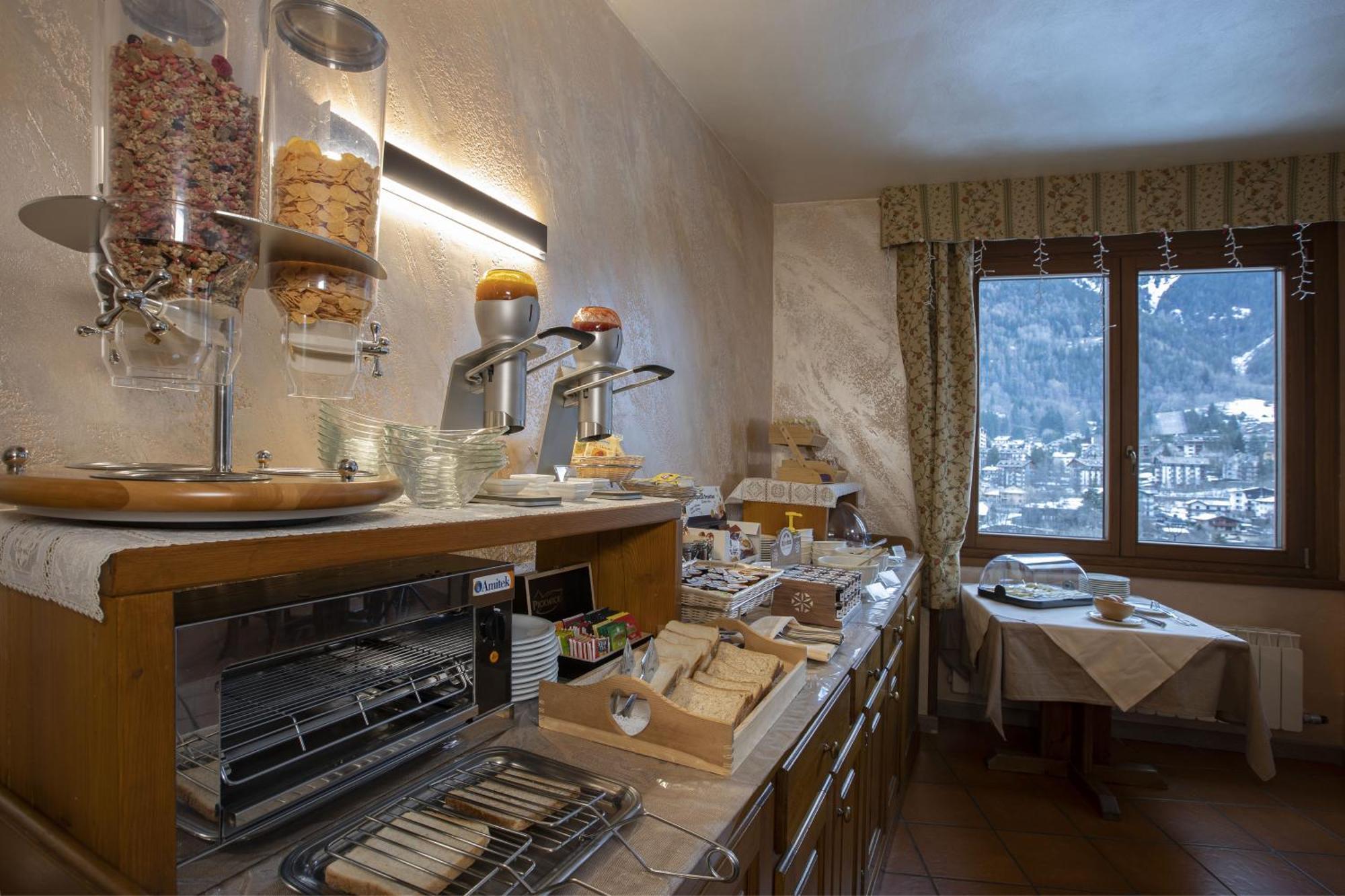 Hotel Des Glaciers Courmayeur Exterior photo
